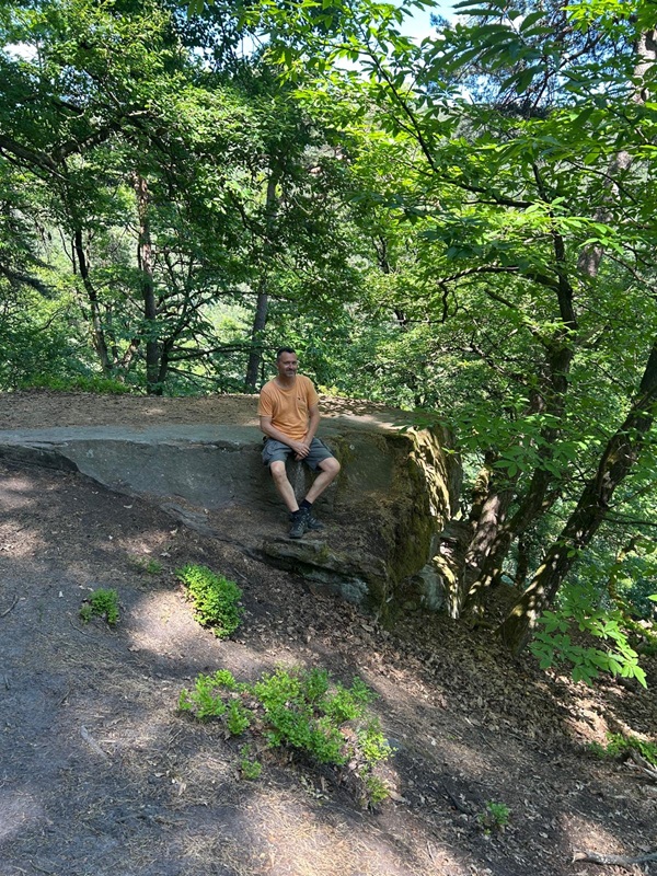 Genussvoll Wandern für Anfänger von der Burgruine Rietburg zum Hüttenbrunnen