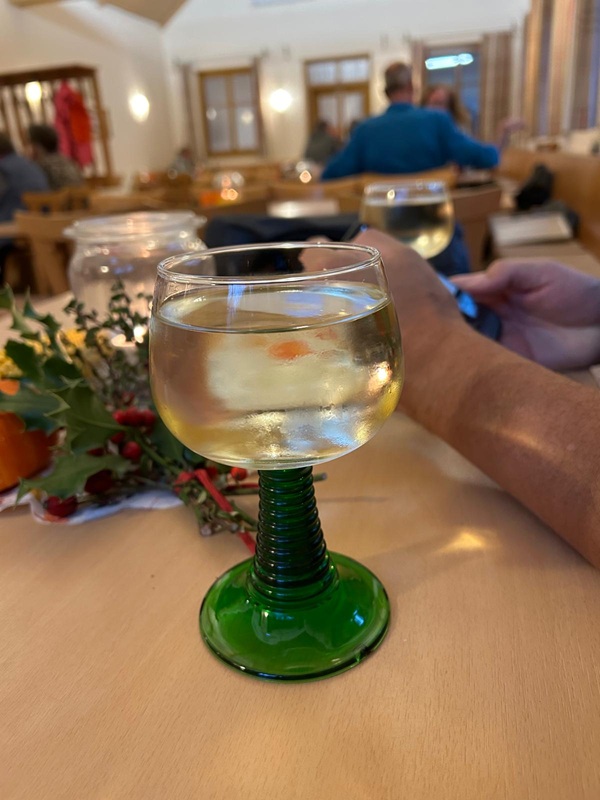 Genussvoll wandern für Anfänger in der Pfalz - hier: Die Totenkopfhütte