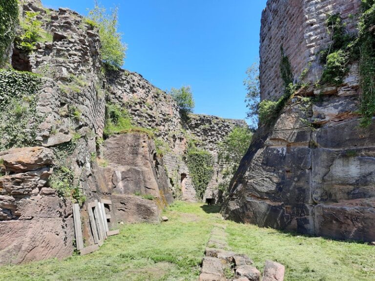 Wandern zur Madenburg