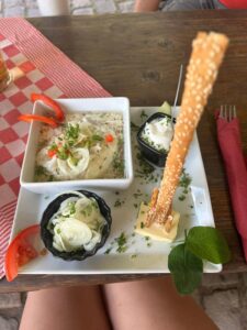 Pfälzer Spezialität: Handkäs mit Musik