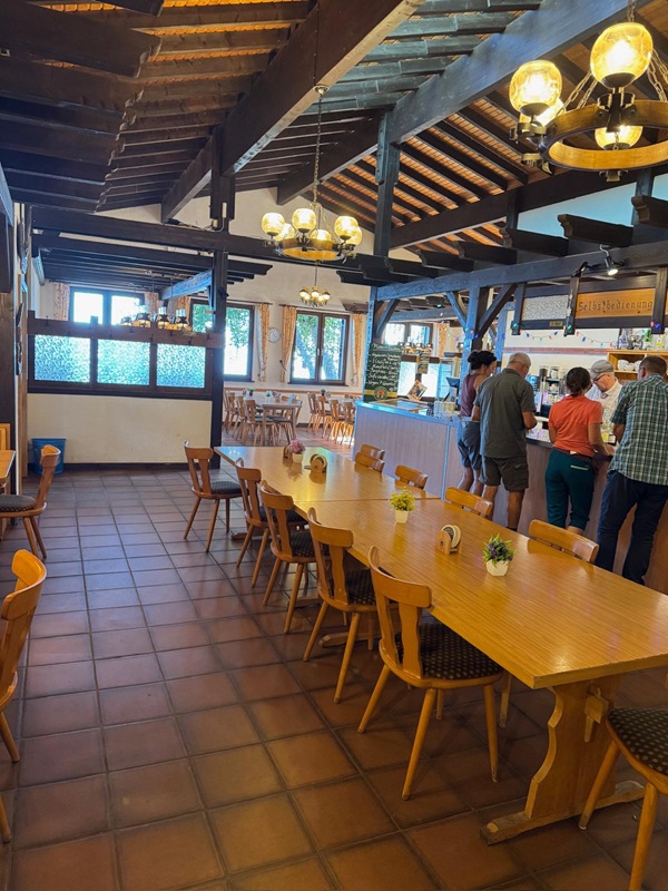 Pfälzerwald-Hütten - hier: Das Kalmithaus