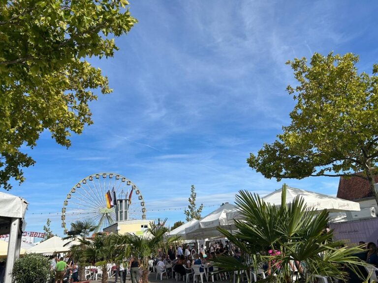 Festivals in der Pfalz - hier: Der Wurstmarkt in Bad Dürkheim